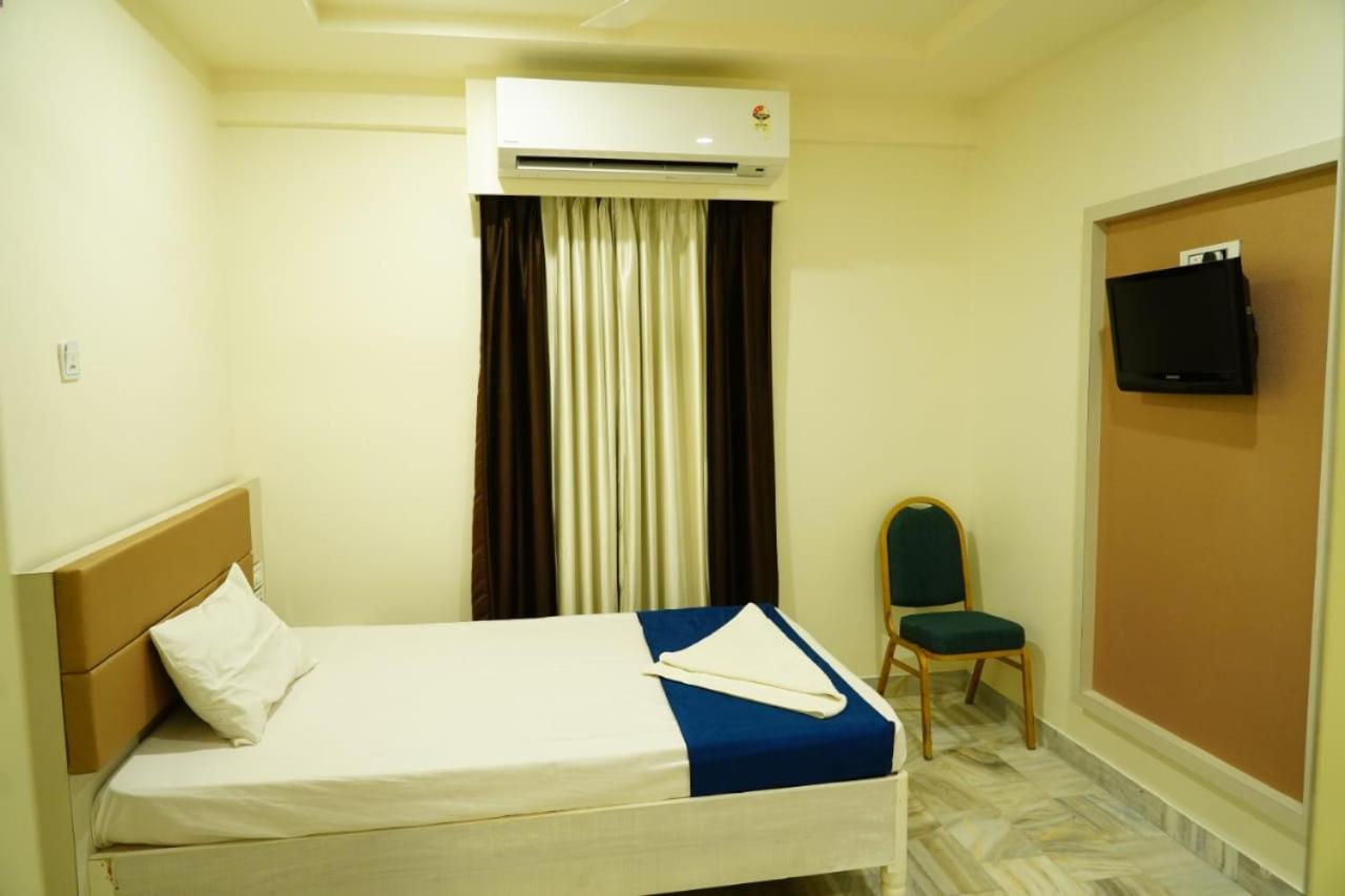 Hotel Swagath Grand Miryalaguda Mirialguda Exterior photo